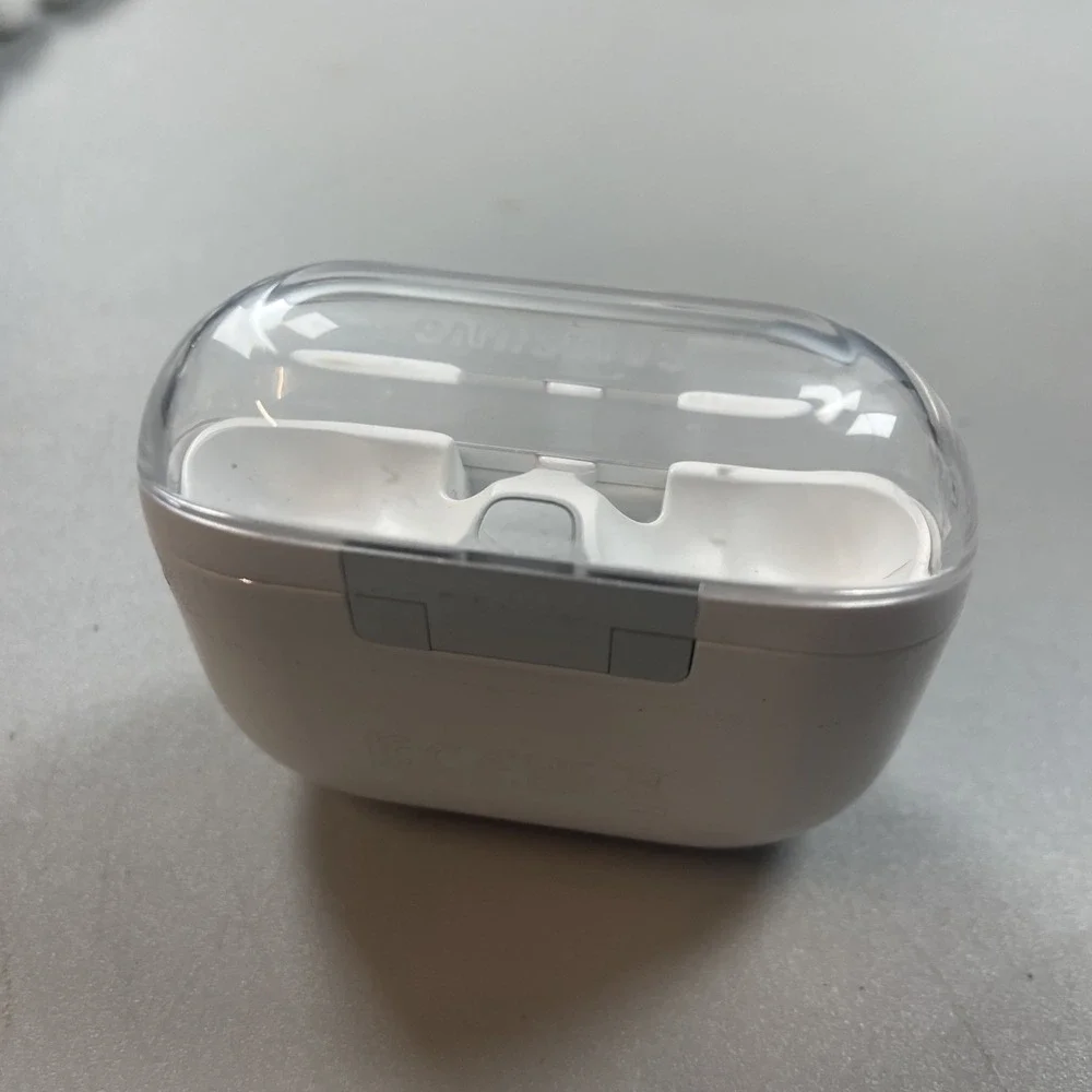 Samsung Galaxy Buds3 Pro SM-R630 OEM Replacement Charging Case White